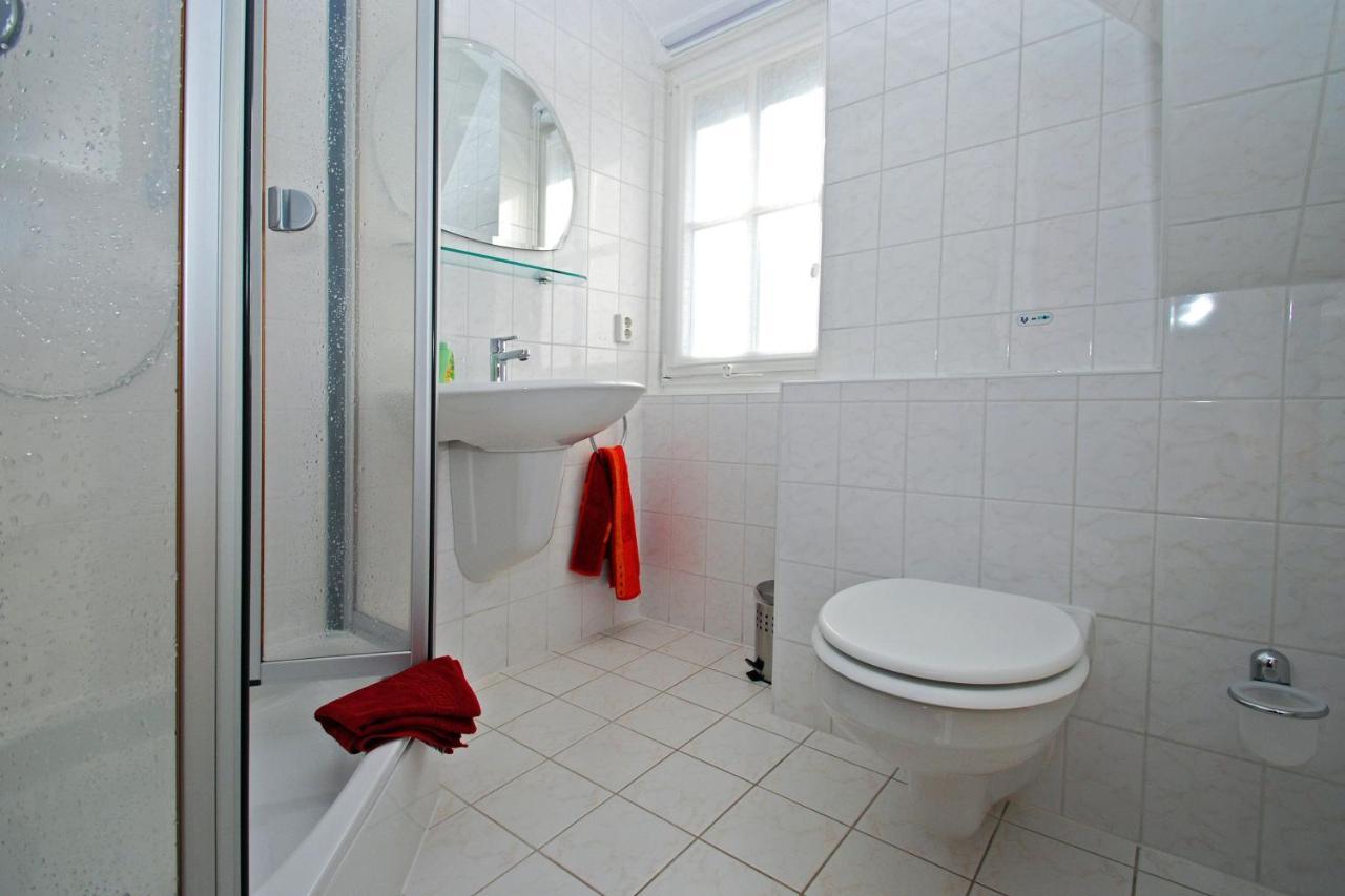Apartment Bisch *